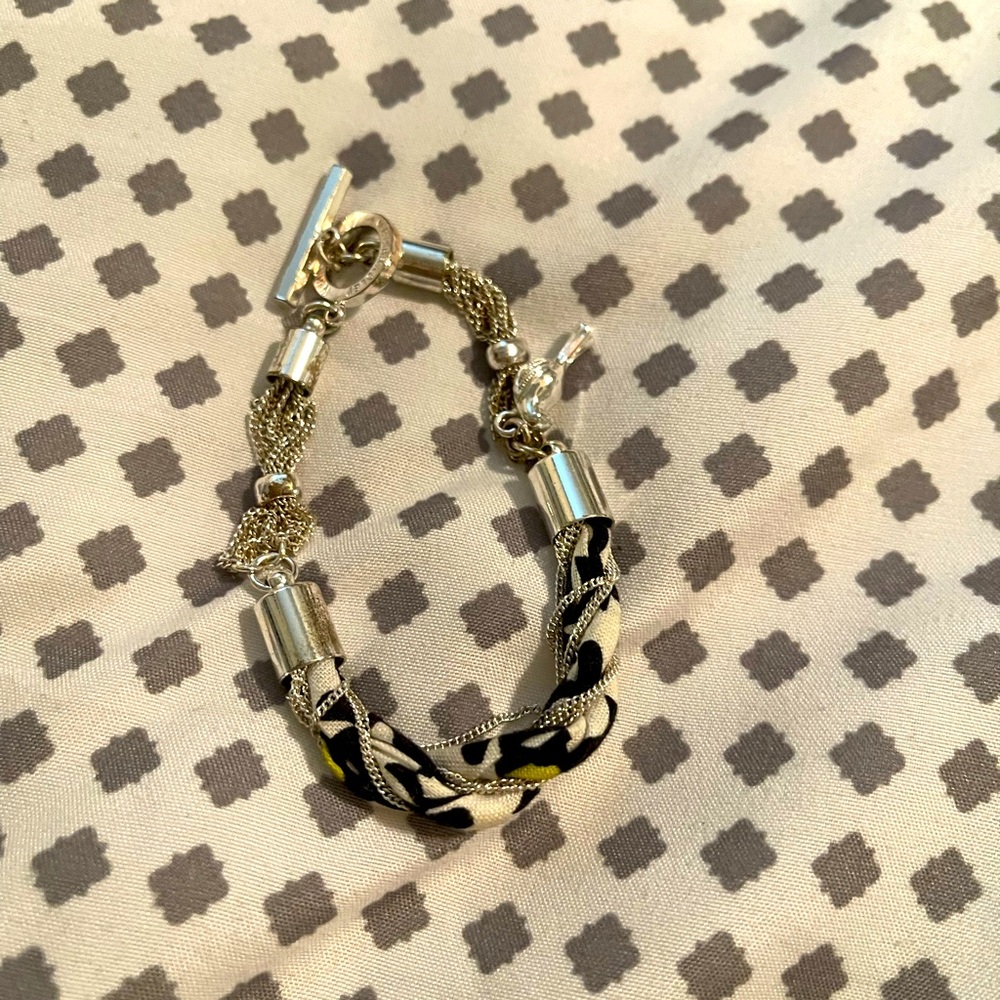 🎊Vera Bradley bracelet offers welcome!!🎊